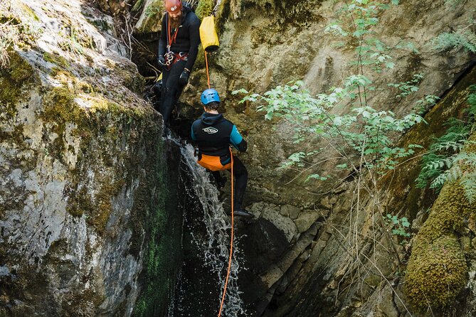 Adrenaline Canyoning Kelowna - Meeting at the Kelowna Fruit Stand
