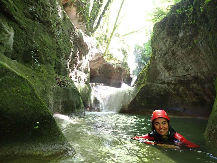 Aiguebelette: Canyoning discovery - The 30-minute safety briefing and gear check