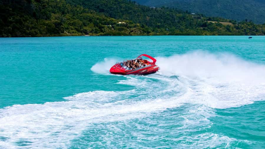 Airlie Beach: 30-Minute Jet Boat Ride - The guide can make or break the experience