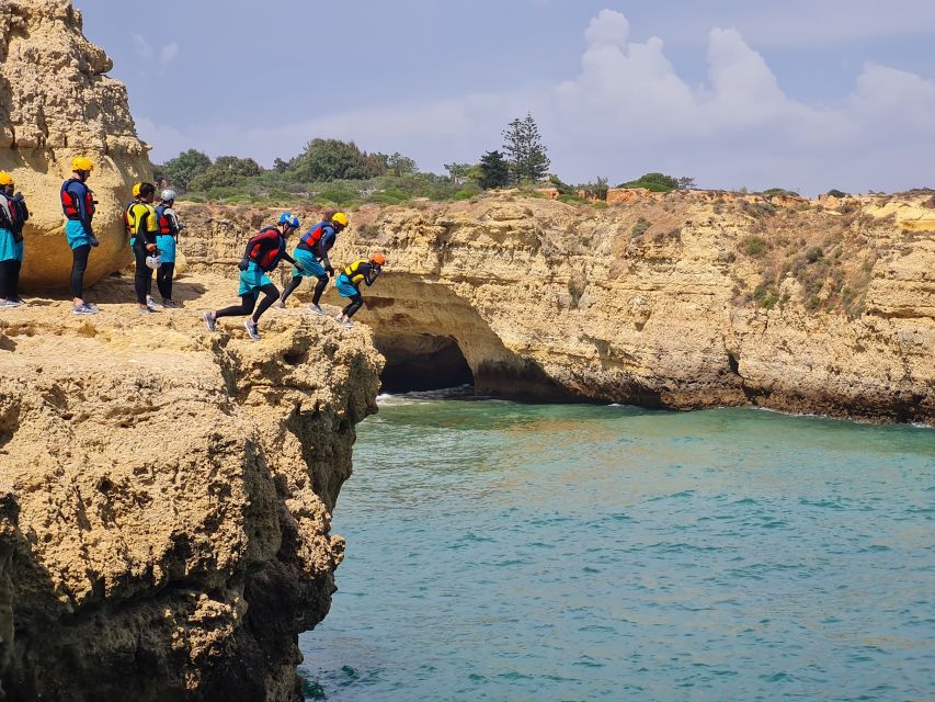 Albufeira: Guided Coasteering Tour with Cliff Jumping - Why the guides make such a difference