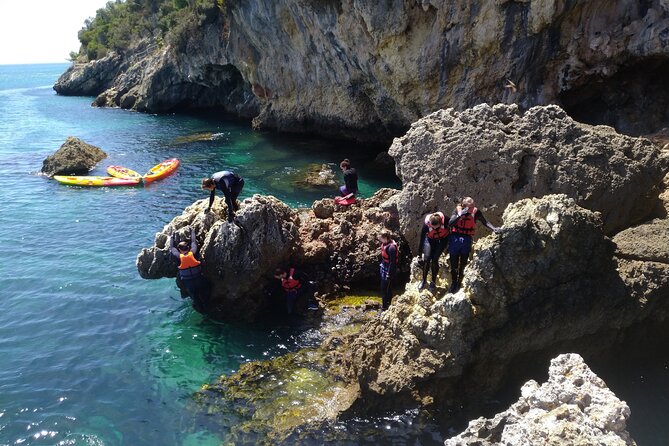 Award Winner Premium Kayak and Coasteering Adventure with Lunch - Forte de Santa Maria da Arrábida and the mountain view