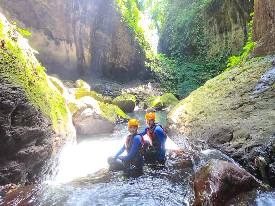 Bali: Aling Canyon Canyoning Tour - Lunch, showers, and the photo handoff