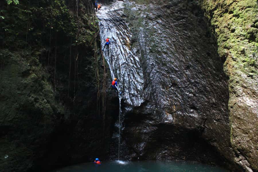 Bali: Aling Canyon Canyoning Tour - The 6:00 am pickup and drive north