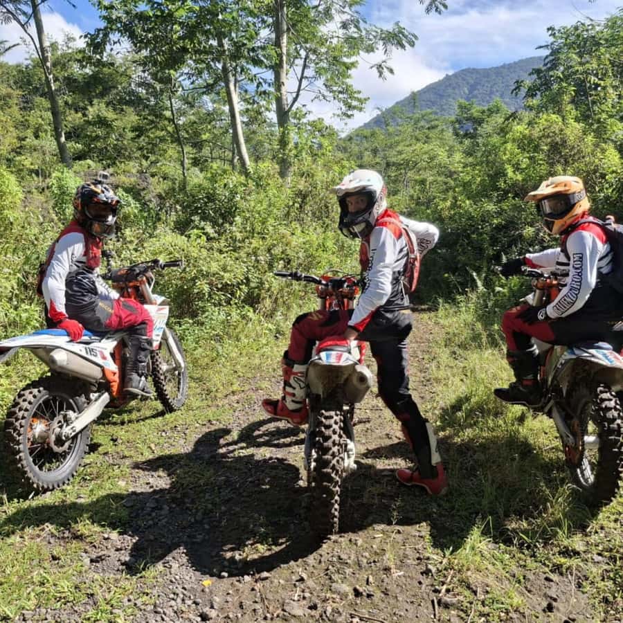 Bali: Extreme Dirt Bike Experience in Nature - Lunch, equipment, and what is included