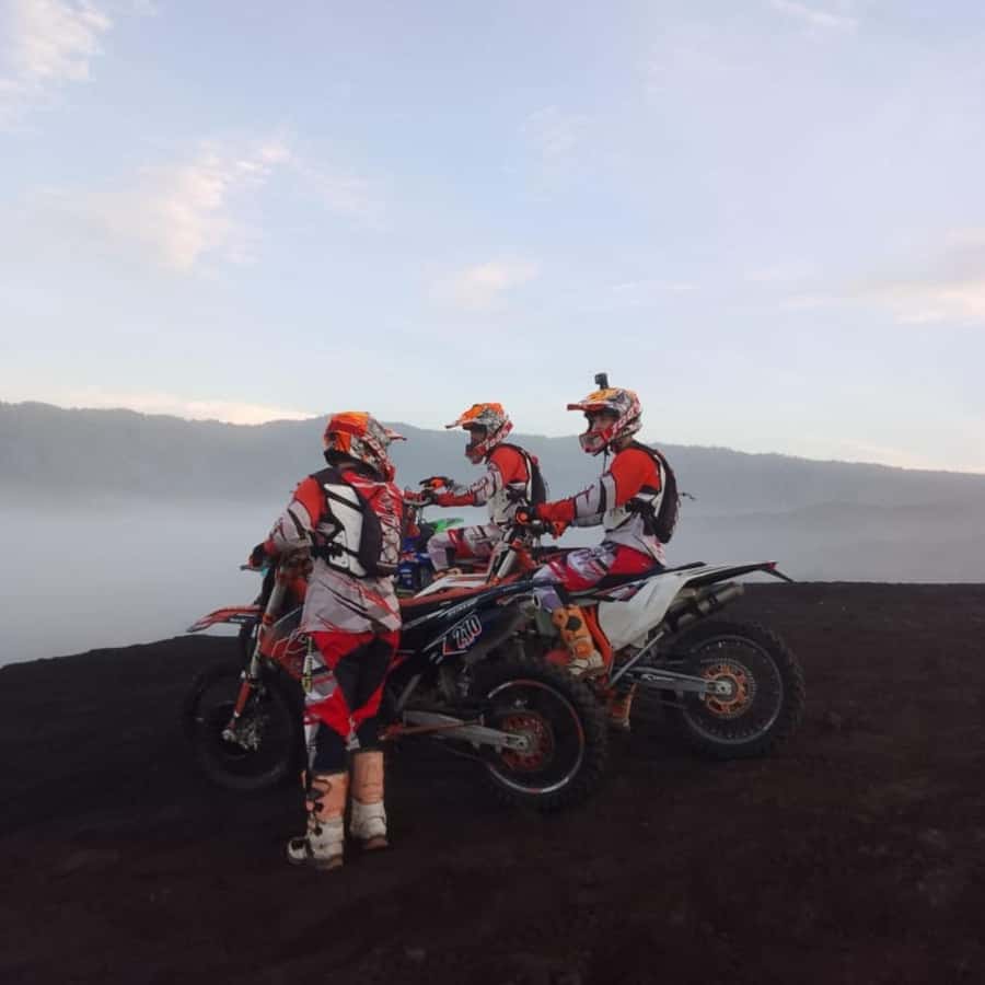 Bali: Extreme Dirt Bike Experience in Nature - What to wear and pack for the ride