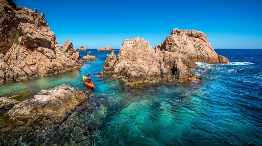 Barcelona: Costa Brava Kayak, Snorkel & Cliff Jump & Lunch - Walking the Camino de Ronda after the water