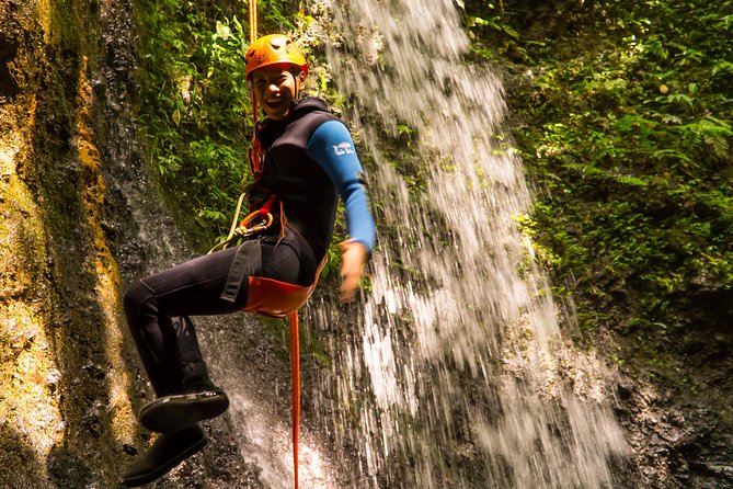 Beginner canyoning trip in Bali "Egar canyon " - Meals, showers, and the practical comforts