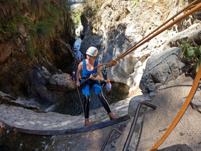 Benahavís: Canyoning Guided Tour at Guadalmina River - When to go, and how crowded it can feel
