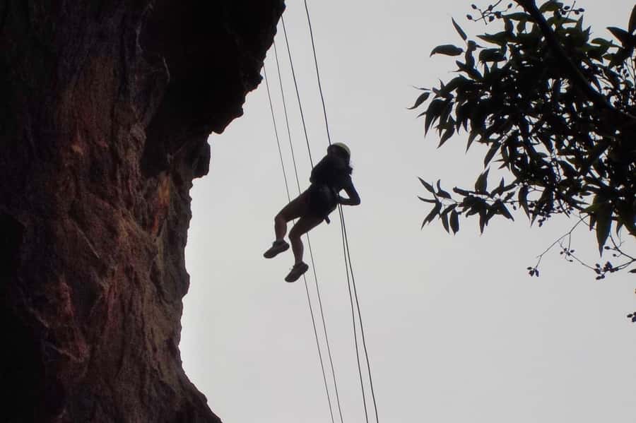 Blue Mountains: Spectacular Half Day Abseiling Adventure - Meeting in Katoomba and getting to the cliffs