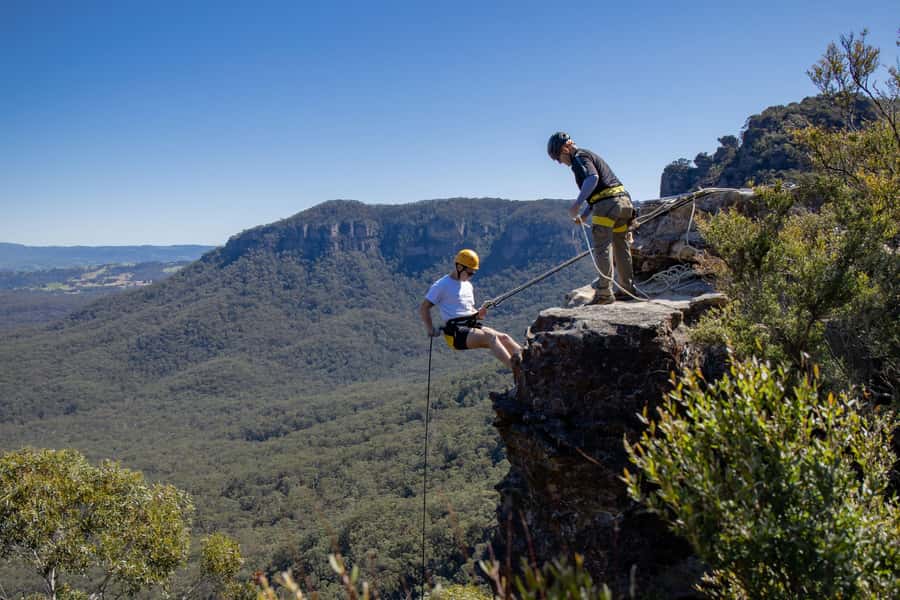 Blue Mountains: Spectacular Half Day Abseiling Adventure - From the 5-metre starter to the 30-metre overhang