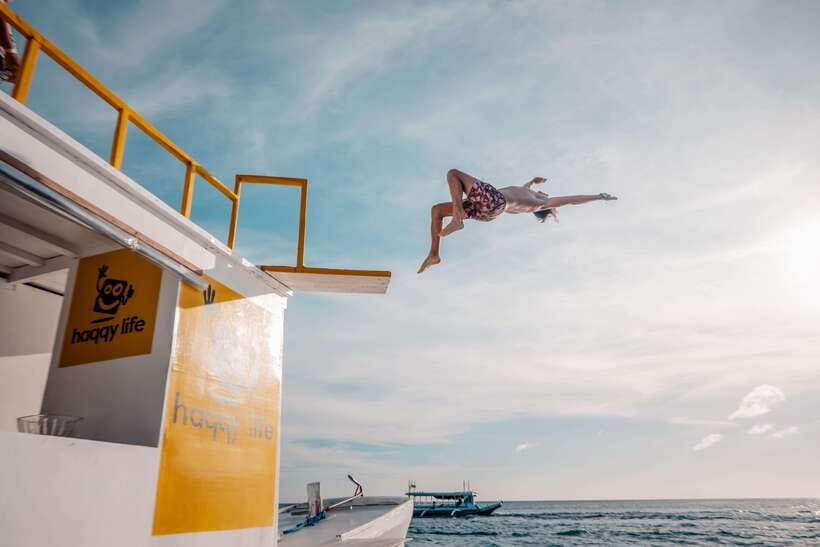 Boracay: Island Hopping & Cliff Jumping by Haqqy Life - Beach time at Puka Shell Beach or Balinghai Beach