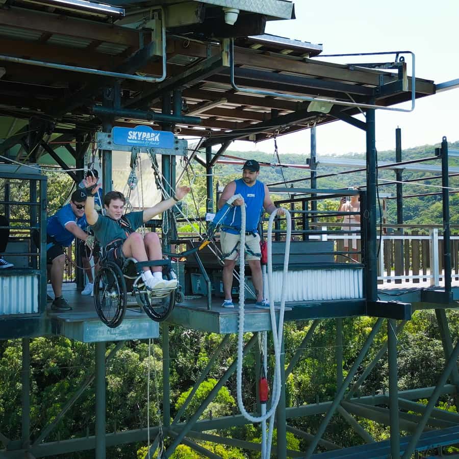 Cairns: Bungy Jump - Age, weight, and health rules