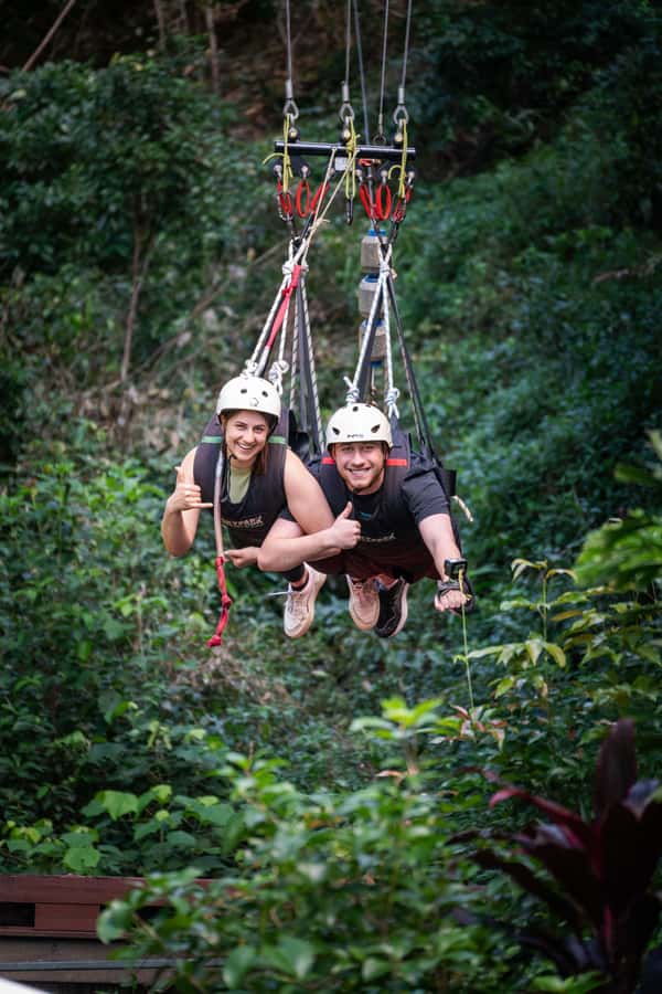 Cairns: Giant Swing - The rainforest setting adds more than scenery