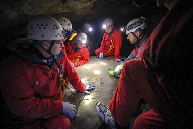 Canmore Caving Adventure Tour - Reaching the Grande Gallery and the Grotto