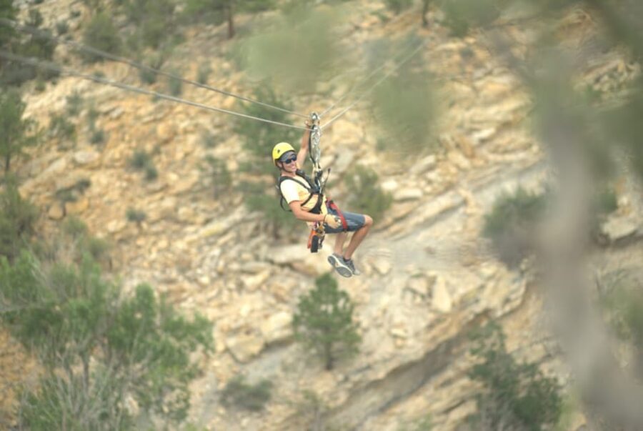 Cañon City: Royal Gorge 11-Line Extreme Zipline Experience - What makes this zipline special