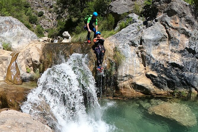 Canyoning Adventure Rio Verde in Granada - Harry’s guiding style and group size