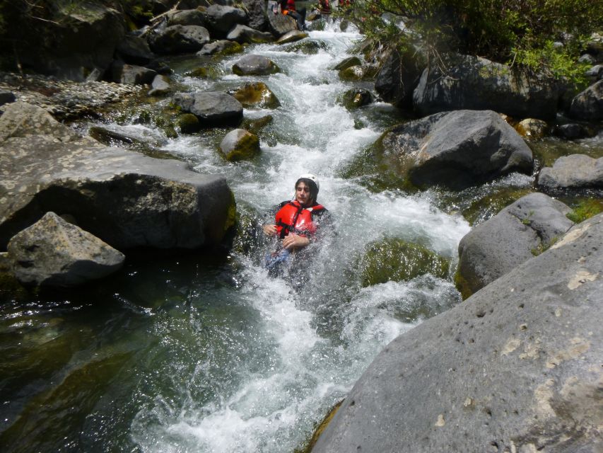 Canyoning and bodyrafting in the Alcantara River - Guides who keep the mood light