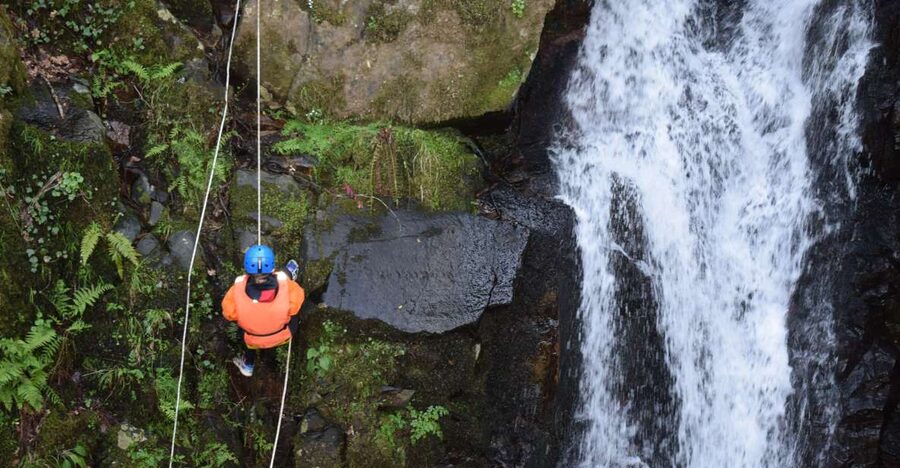 CANYONING DISCOVERY - The first 15 minutes: safety before excitement