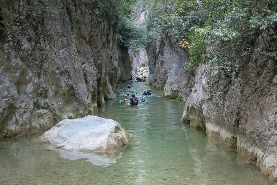 Canyoning Galamus gorges - Meeting at Parking N°2 du Belvédère