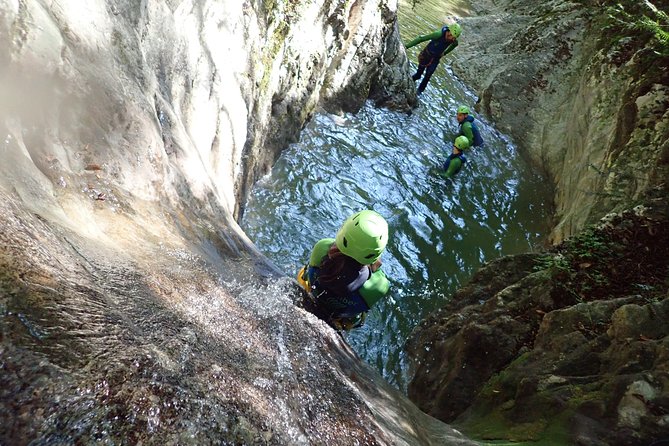 Canyoning "Gumpenfever" - beginner Canyoningtour for everyone - Getting Ready at the Tignale Meeting Point