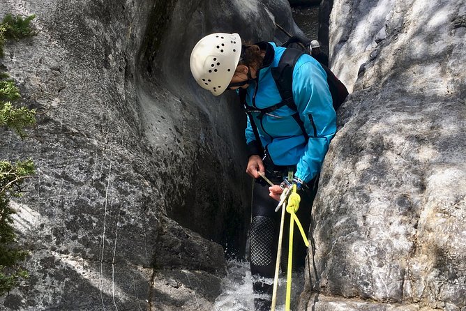Canyoning half day - Heart Creek Canyon (beginner level) - The one-hour approach hike sets the tone