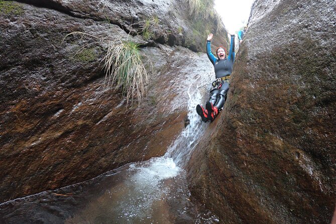Canyoning in Madeira: Ribeira das Cales - Funchal Ecological Park - The five-hour day, from hotel pickup to canyon exit