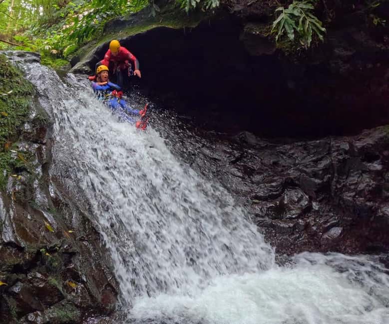 Canyoning in Ribeira dos Caldeirões – Hidden Waterfall Adventure - The five-minute climb before the canyon begins