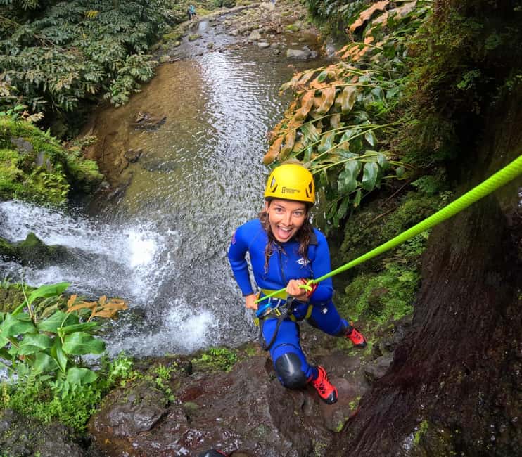 Canyoning in Ribeira dos Caldeirões – Hidden Waterfall Adventure - The first 15 minutes: equipment and the walk to the briefing area