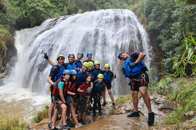 Canyoning Tour in Dalat Viet Nam - Crossing the river on the Tyrolean traverse