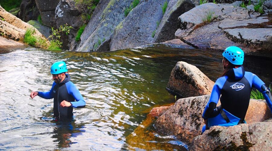 Castro Laboreiro: Water Canyoning Tour - Starting at the yellow-windowed center in Varziela
