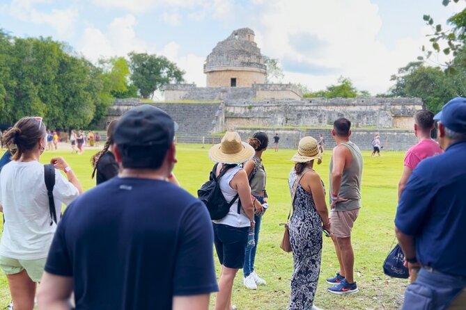 Chichen Itza Gastronomic, Valladolid and Cenote Extremo - Chichen Itza before the heat builds