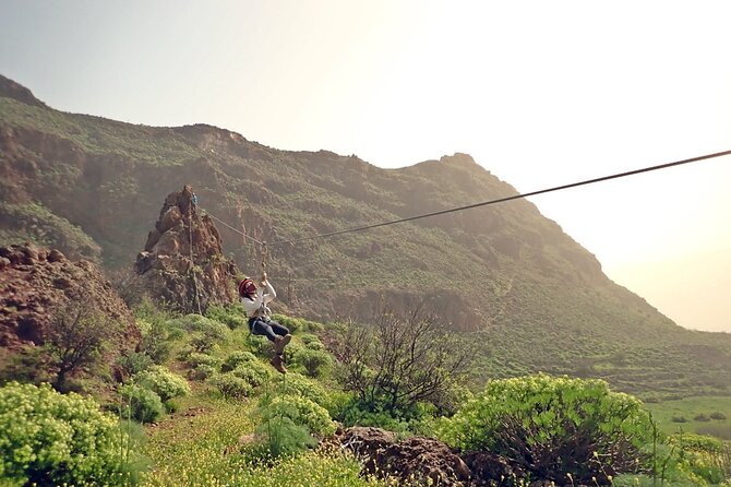 Climbing + Zipline + Via Ferrata + Cave. Adventure route in Gran Canaria - Why this Gran Canaria adventure is different