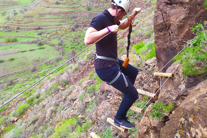 Climbing + Zipline + Via Ferrata + Cave. Adventure route in Gran Canaria - Who should book this experience