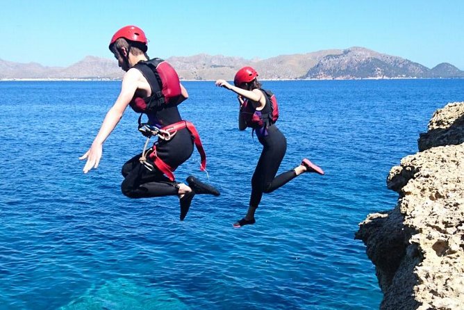 Coasteering in South Mallorca with Transfers - What makes this coasteering trip worth considering