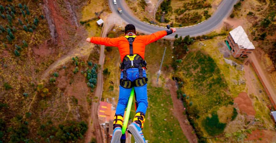 Cusco : Bungee jump Over Peruvian Canyons - A quick ride from Cusco to Poroy