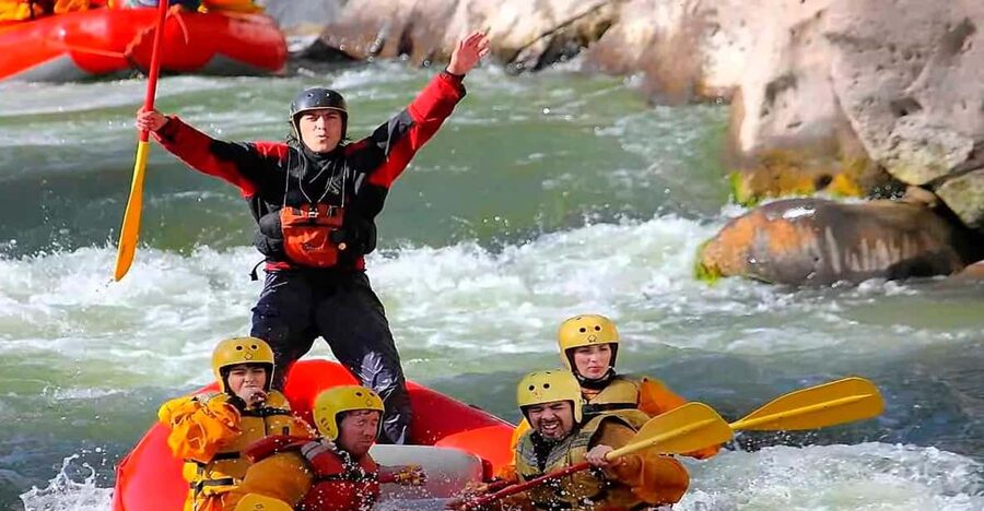 Cusco: River Rafting Adventure Full Day | Adrenaline Tour - Lunch, sauna, and hot showers at the camp