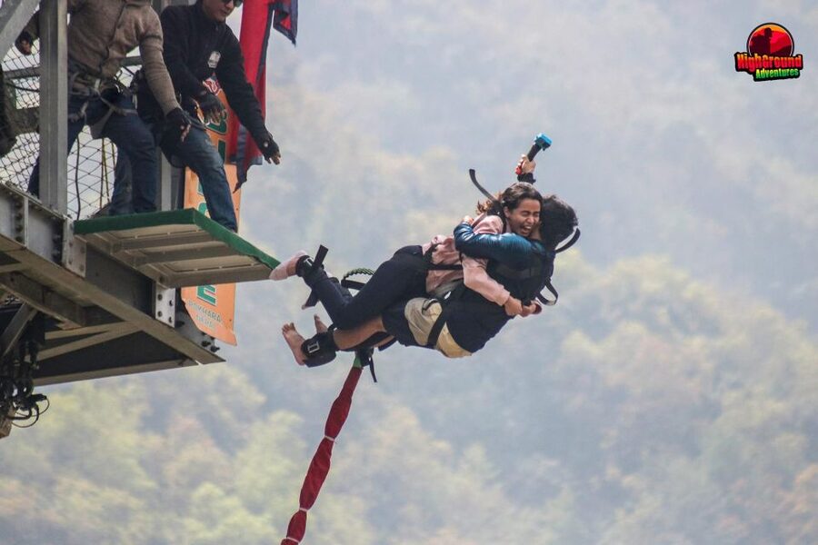 Double Dare: Tandem Bungee Adventure - What the $75 tandem jump includes
