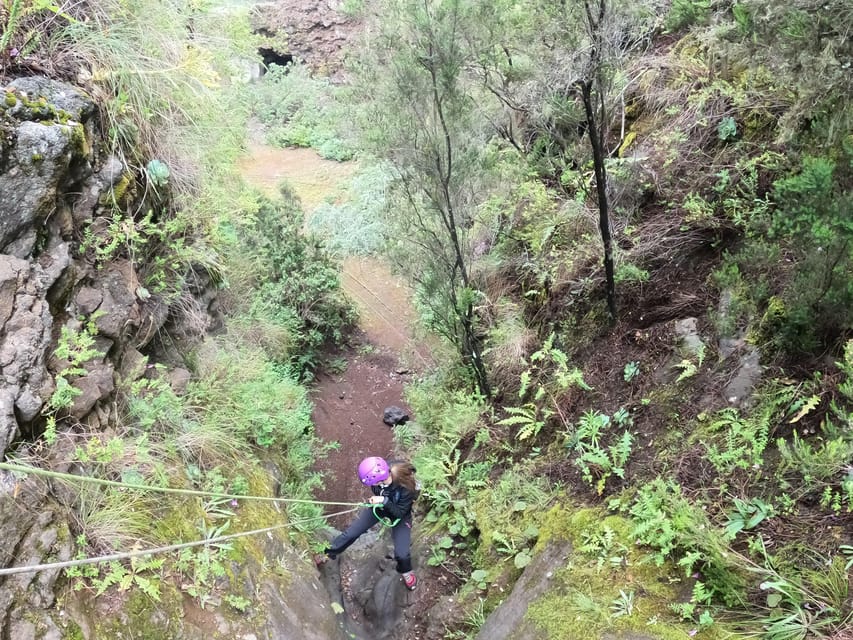 Dry canyoning Chimoche - Basalt walls and the volcanic character of Tenerife