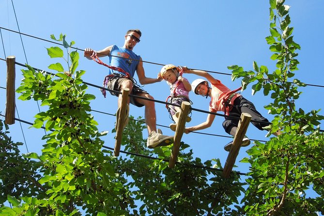 Family and Adventure park - Glavani Park - The 12.5-meter high swing