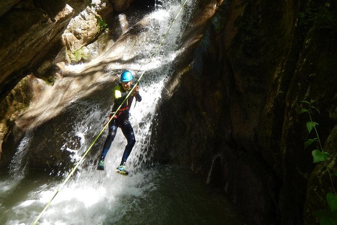 First canyoning in Grenoble in the Vercors - Families, children, and mixed groups