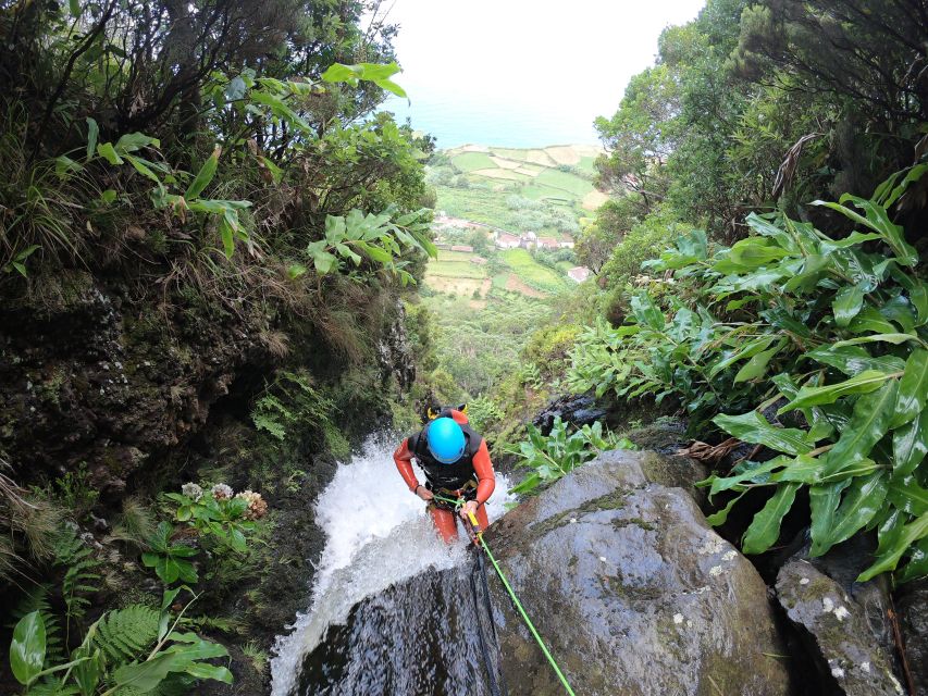 Flores: Canyoning with a Guide and Snack - Ilhéus Inferior - Who should book this experience