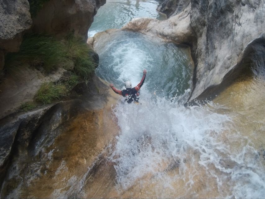 From Granada: Rio Verde Canyoning Tour - Three hours of rappels, slides, and swimming