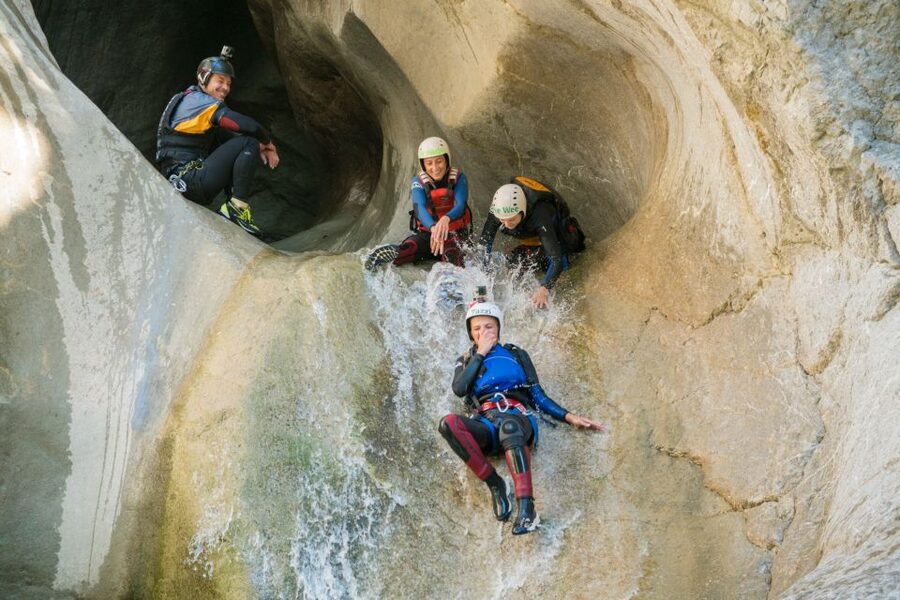 From Interlaken: Canyoning Chli Schliere - The one-hour trip from Interlaken