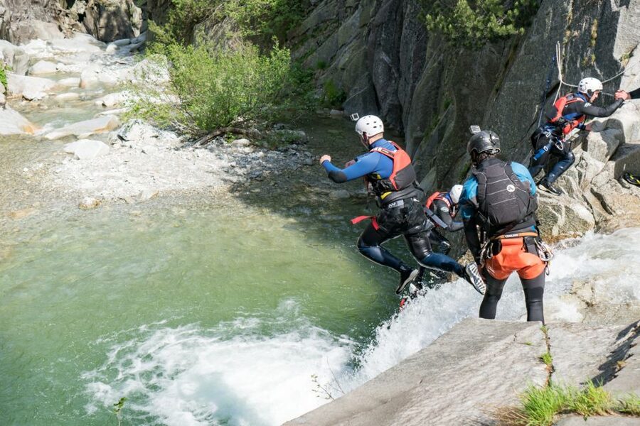 From Interlaken: Grimsel Gorge Canyoning Tour - Who should book, and who should skip it?