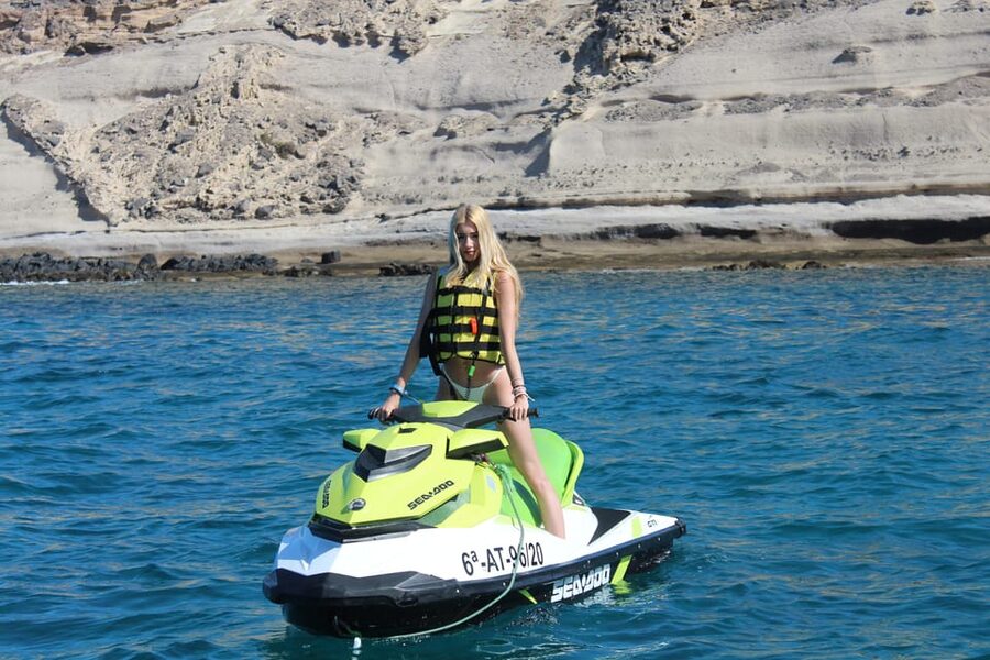 From Puerto Colon : 1 hour adrenaline JetSki tour - FAQ