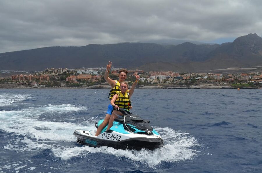 From Puerto Colon : 1 hour adrenaline JetSki tour - From Puerto Colón to open water