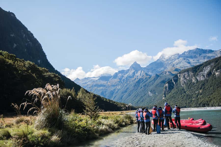From Queenstown: Dart River Canoe & Jet Boat Day Trip - A wilderness buffet beside the river