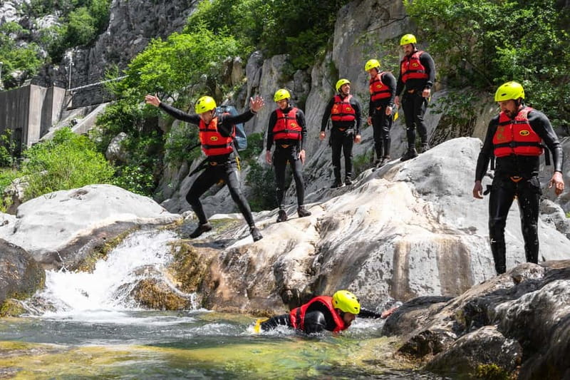 From Split/Šestanovac: Canyoning on Cetina River - The 15-minute walk down to the river