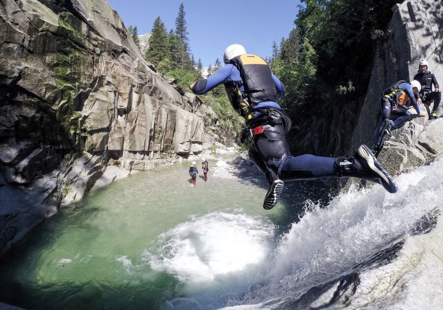 From Zurich: Canyoning in Interlaken - Leaving Zurich from Sihlquai Bus Station