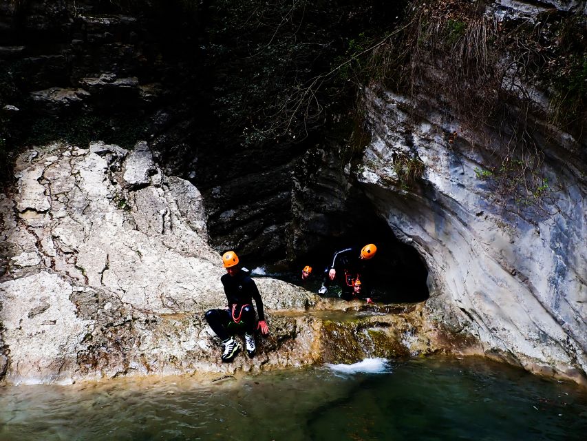 Garda Lake: Canyoning Adventure Tour - Entering the canyon and getting used to the water